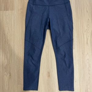 Outdoor Voices warm up tight, 3/4 length